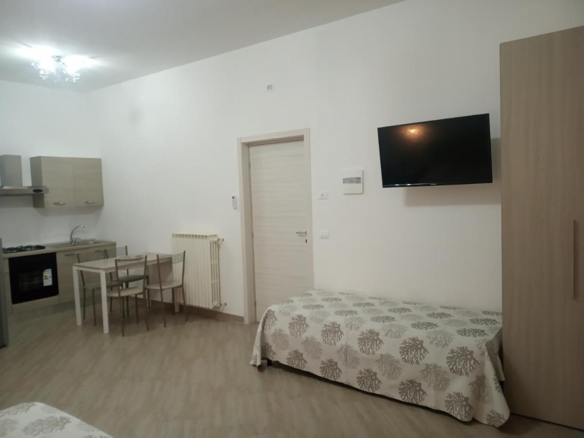 Mediterranea Guest House Porto Cesareo Exteriör bild
